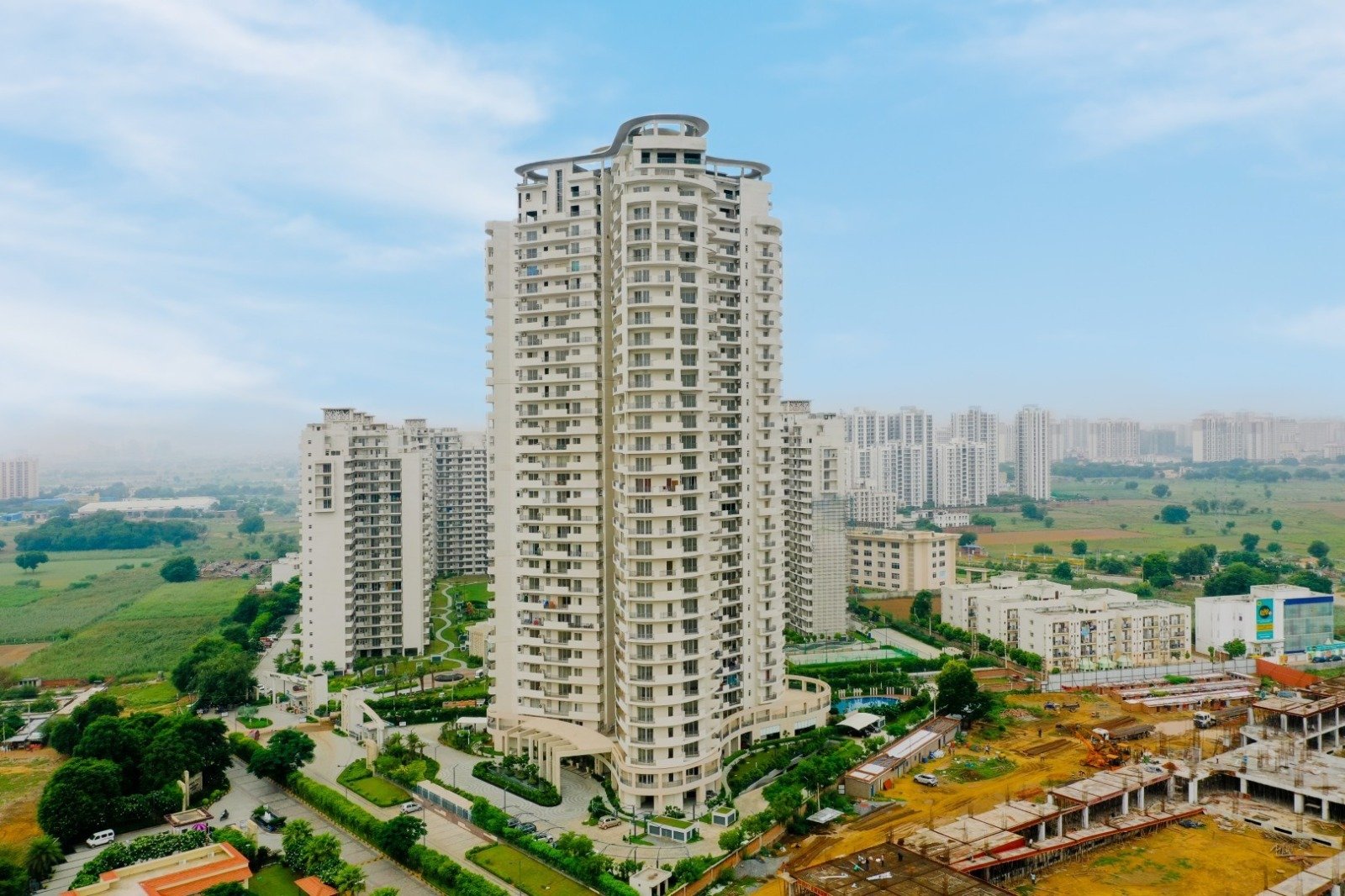 BESTECH SIGNATURE TOWER