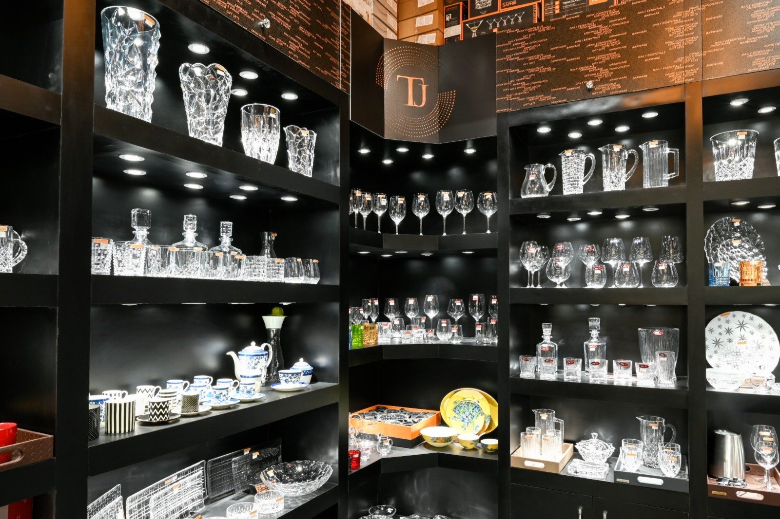 TABLEJOY SHOWROOM